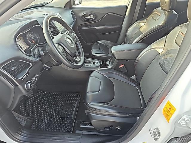 2019 Jeep Cherokee Trailhawk 4x4 2019 Jeep Cherokee Trailhawk 4x4