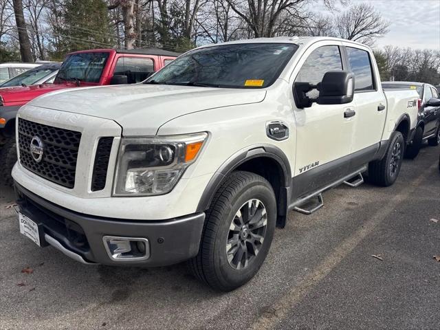 2017 Nissan TITAN 