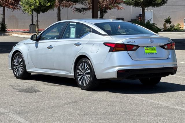 2023 Nissan Altima SV FWD