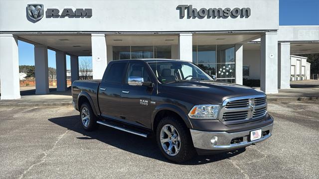 2017 RAM 1500 Laramie Crew Cab 4x4 57 Box
