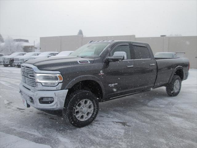 2022 RAM 3500 Laramie Crew Cab 4x4 8 Box