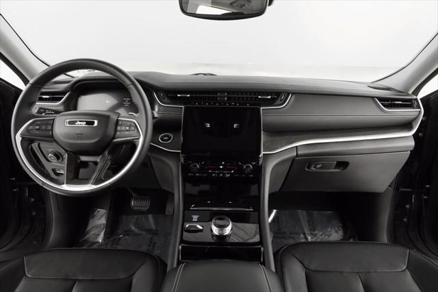 2022 Jeep Grand Cherokee Limited 4x4 2022 Jeep Grand Cherokee Limited 4x4