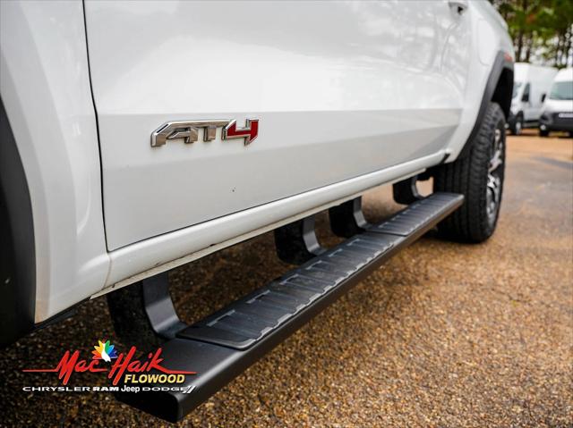 2023 GMC Canyon 4WD Crew Cab Short Box AT4