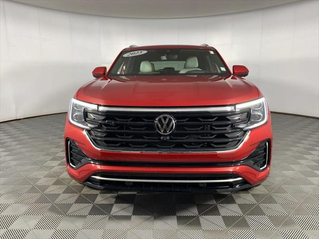 2025 Volkswagen Atlas Cross Sport 2.0T SEL Premium R-Line