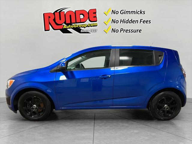 2016 Chevrolet Sonic LT Auto 2016 Chevrolet Sonic LT Auto