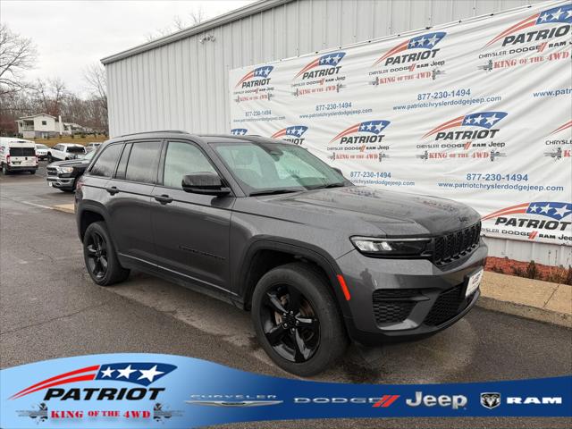 2023 Jeep Grand Cherokee Altitude 4x4 2023 Jeep Grand Cherokee Altitude 4x4