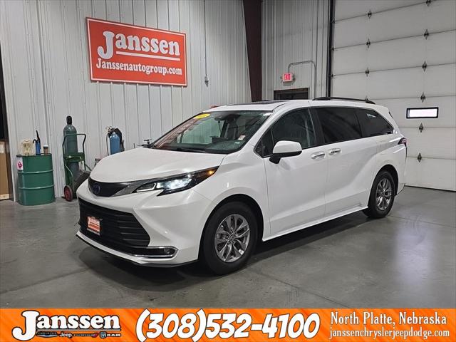 2024 Toyota Sienna XLE 7-Passenger