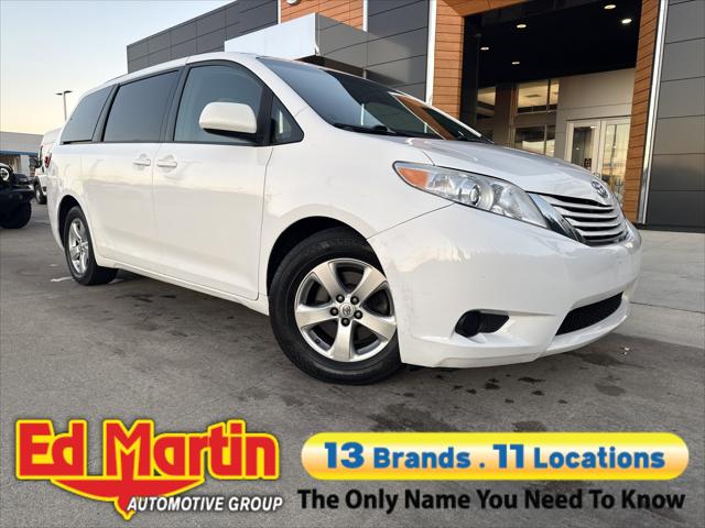 2016 Toyota Sienna LE 8 Passenger