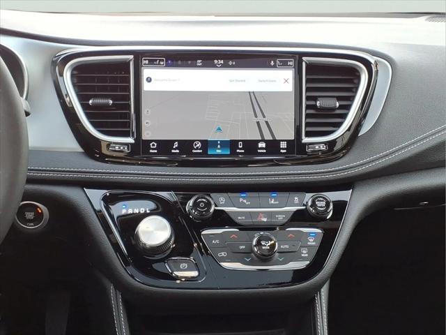 2026 Chrysler Pacifica Limited AWD