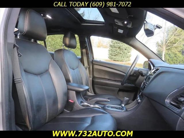 2014 Chrysler 200 Limited