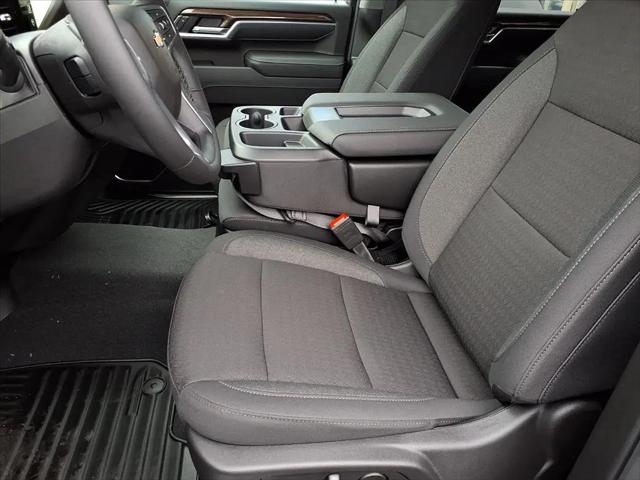 2025 Chevrolet Silverado 2500HD 4WD Crew Cab Standard Bed LT