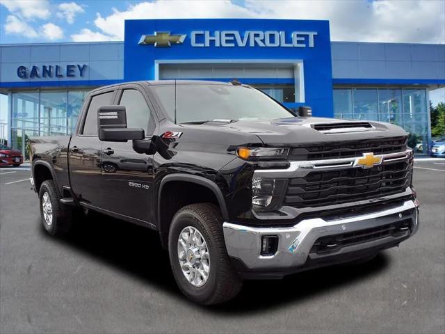 2025 Chevrolet Silverado 2500HD 4WD Crew Cab Standard Bed LT for sale in Brook Park, OH
