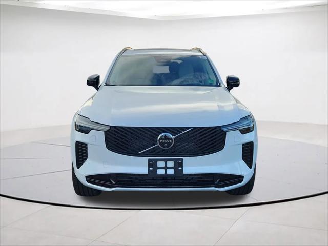 2026 Volvo XC90 Ultra Dark Theme, B6 AWD Gas (mild hybrid), Gasoline, 6 Seats