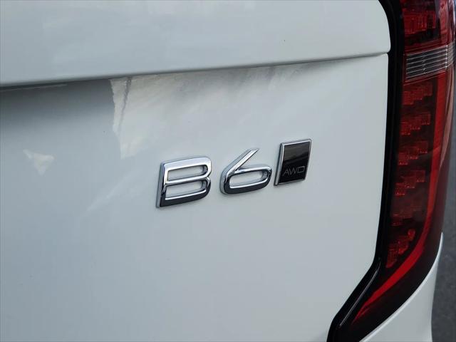 2026 Volvo XC90 Ultra Dark Theme, B6 AWD Gas (mild hybrid), Gasoline, 6 Seats