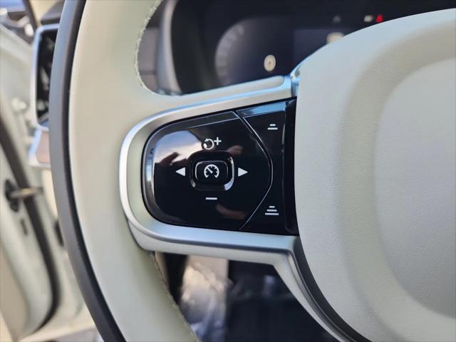 2026 Volvo XC90 Ultra Dark Theme, B6 AWD Gas (mild hybrid), Gasoline, 6 Seats