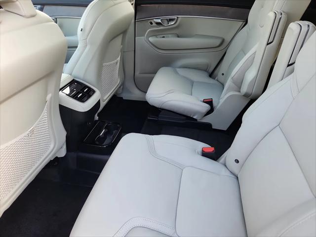 2026 Volvo XC90 Ultra Dark Theme, B6 AWD Gas (mild hybrid), Gasoline, 6 Seats