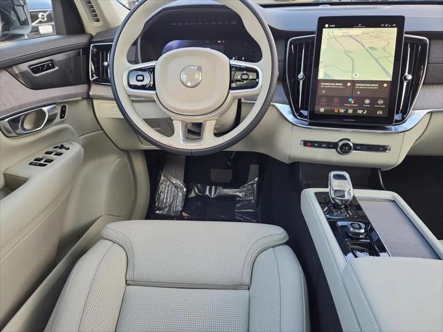 2026 Volvo XC90 Ultra Dark Theme, B6 AWD Gas (mild hybrid), Gasoline, 6 Seats