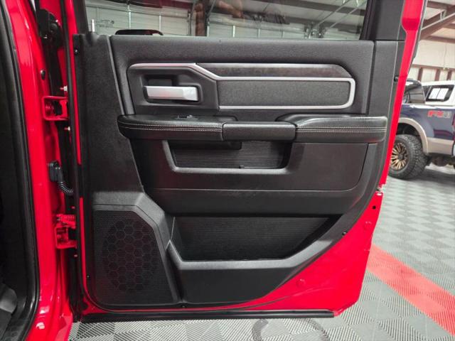 2020 Ram 3500 Big Horn Crew Cab 4x4 8' Box