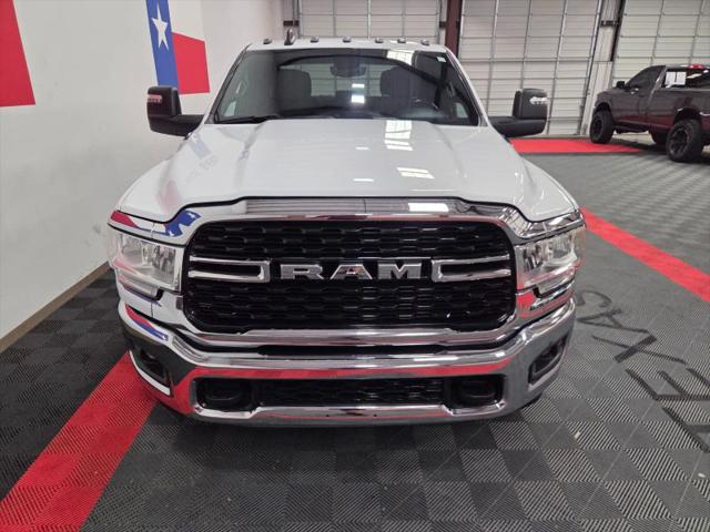 2023 Ram 3500 Big Horn Crew Cab 4x4 8' Box