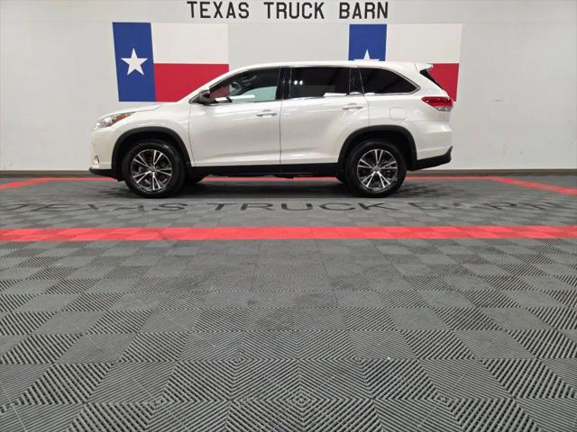 2019 Toyota Highlander LE Plus for sale in Fort Worth, TX