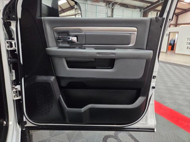 2018 Ram 3500 SLT Crew Cab 4x4 8' Box