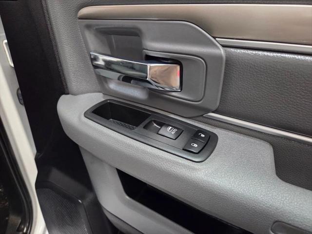 2018 Ram 3500 SLT Crew Cab 4x4 8' Box