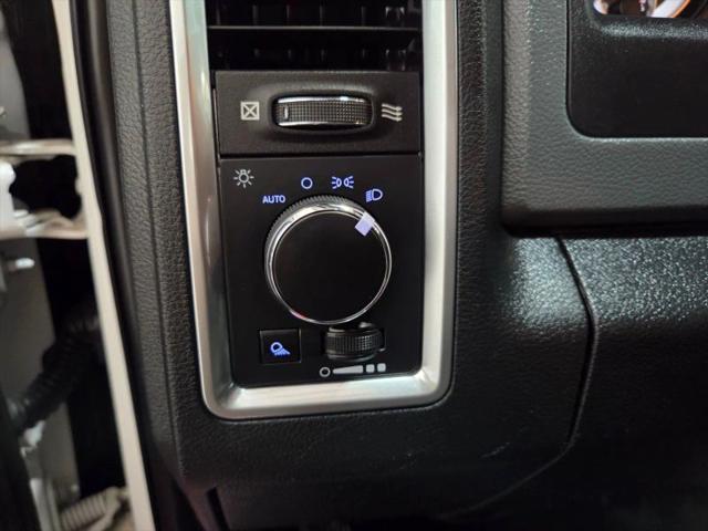 2018 Ram 3500 SLT Crew Cab 4x4 8' Box