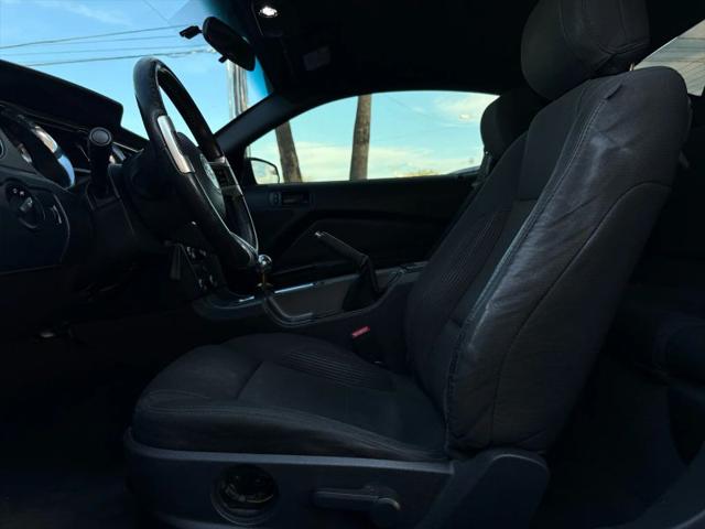 2014 Ford Mustang V6