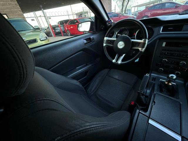 2014 Ford Mustang V6
