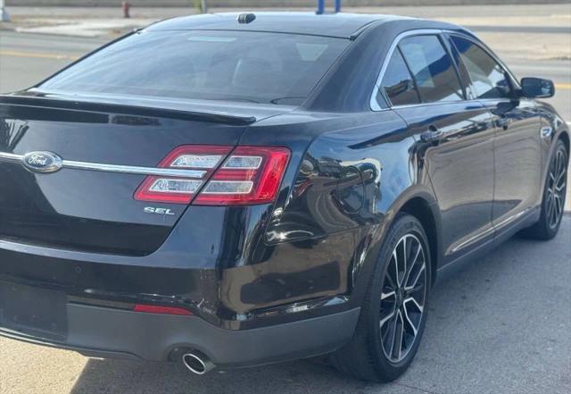 2018 Ford Taurus SEL