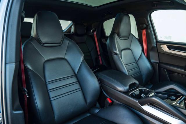 2024 Porsche Cayenne S