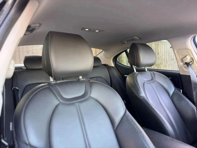 2020 Genesis G70 2.0T RWD