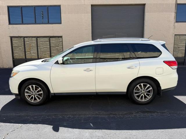 2015 Nissan Pathfinder SV