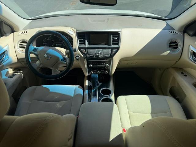 2015 Nissan Pathfinder SV