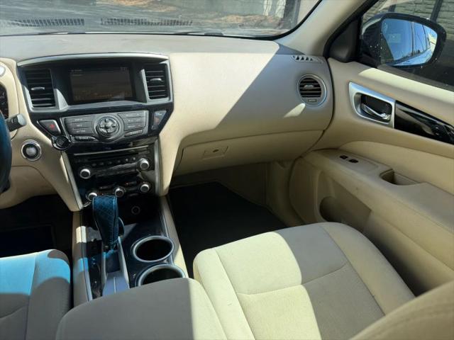 2015 Nissan Pathfinder SV