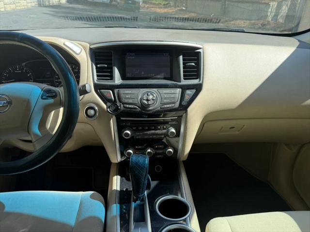 2015 Nissan Pathfinder SV