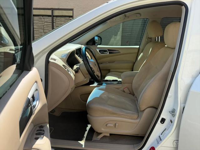 2015 Nissan Pathfinder SV