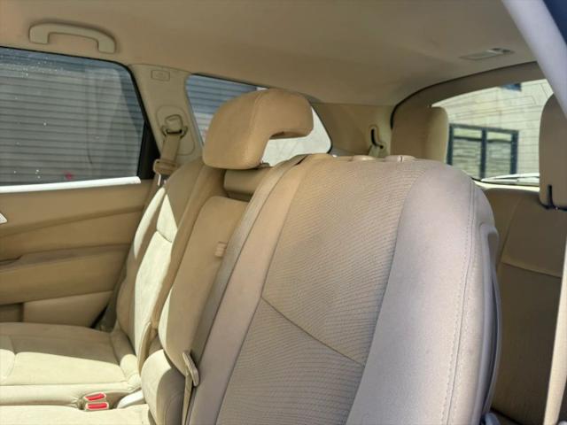 2015 Nissan Pathfinder SV