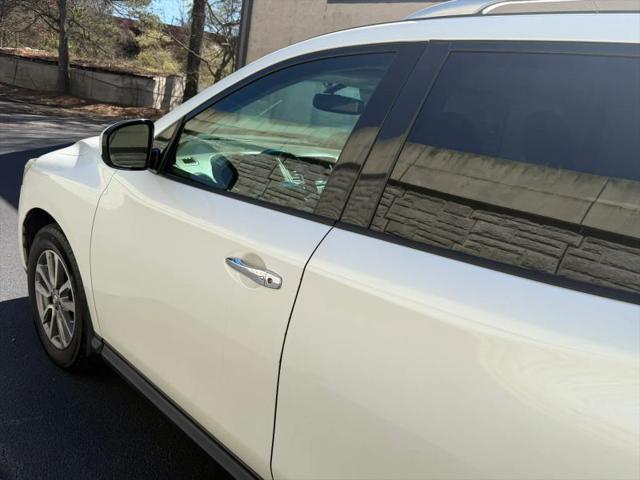 2015 Nissan Pathfinder SV