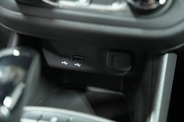 2026 Buick NV Preferred FWD