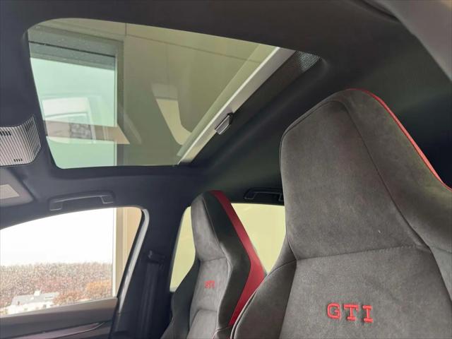 2026 Volkswagen Golf GTI SE