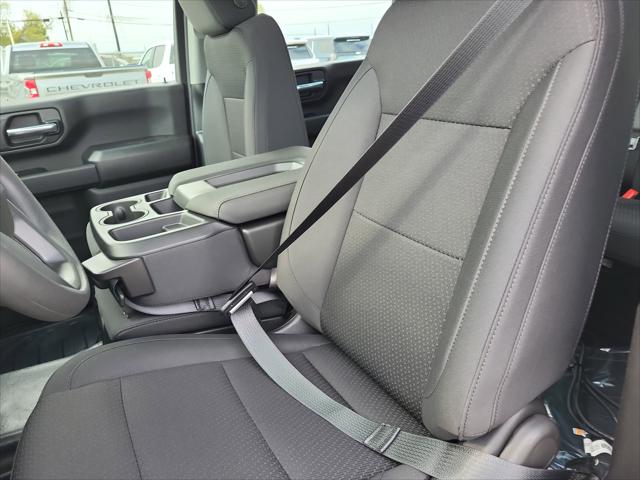 2026 GMC Sierra 2500HD Crew Cab, Standard Bed, Pro, 4WD