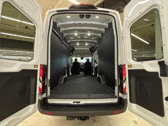 2026 Ford Transit Cargo Van Base