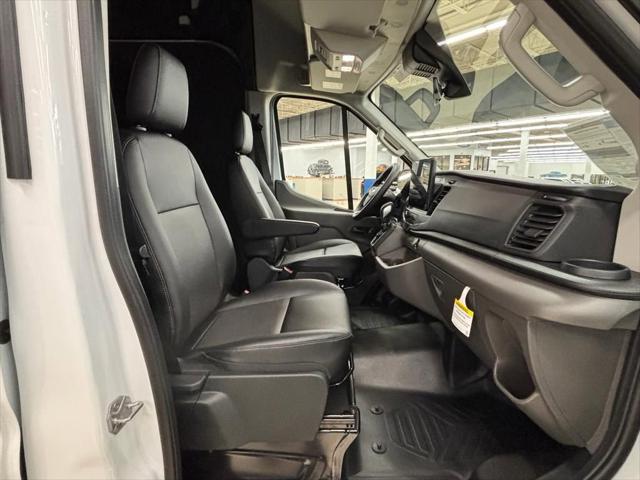2026 Ford Transit Cargo Van Base