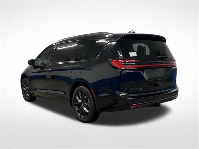 2026 Chrysler Pacifica Limited AWD