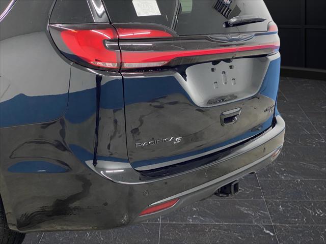 2026 Chrysler Pacifica Limited AWD