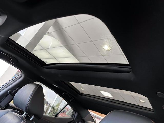 2022 Nissan Maxima SR Xtronic CVT [18]