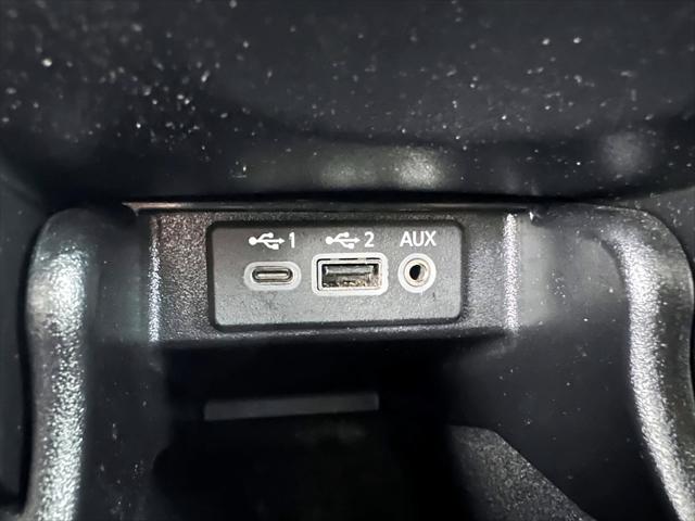 2022 Nissan Maxima SR Xtronic CVT [23]