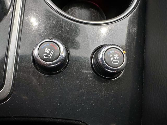 2022 Nissan Maxima SR Xtronic CVT [27]