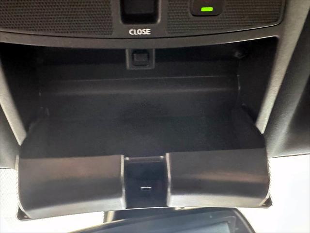 2022 Nissan Maxima SR Xtronic CVT [34]